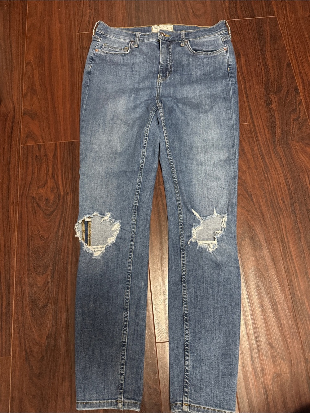 FREE PEOPLE Distressed Blue Women's skinny jeans
